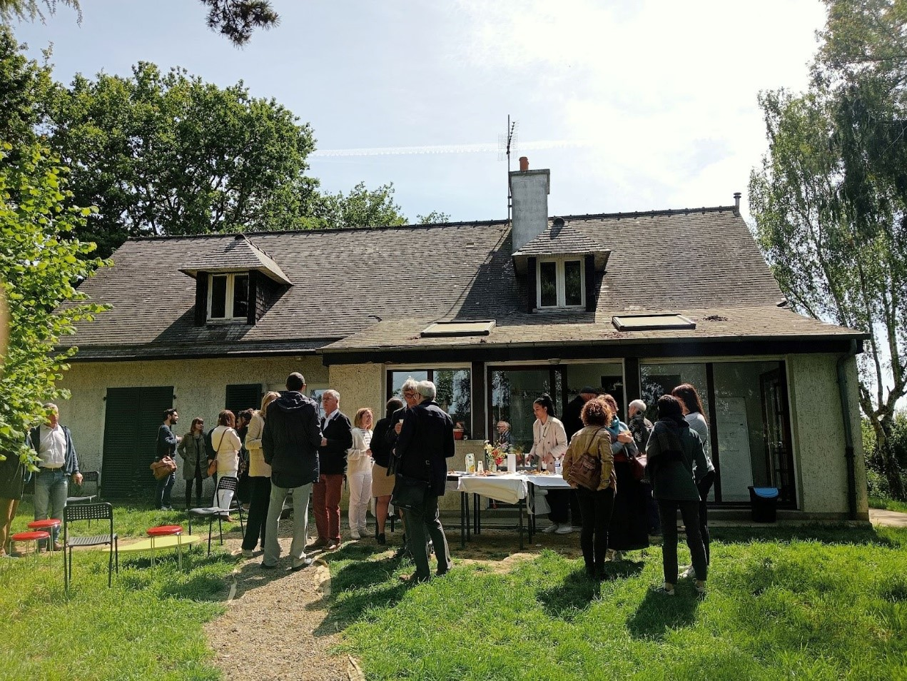 Inauguration habitats légers du Rado-1